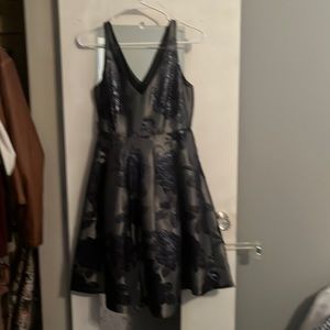 Gorgeous White House Black Market dress